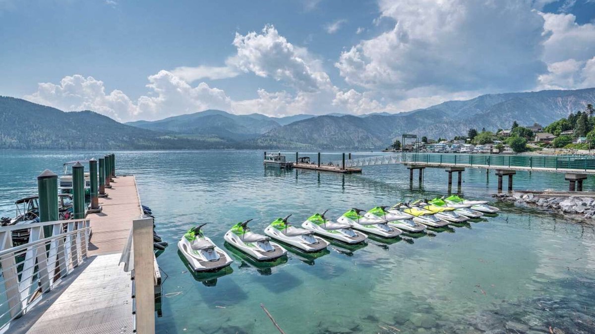 Manson Condo | Majestic Views/Lake Chelan/Pool and Spas!