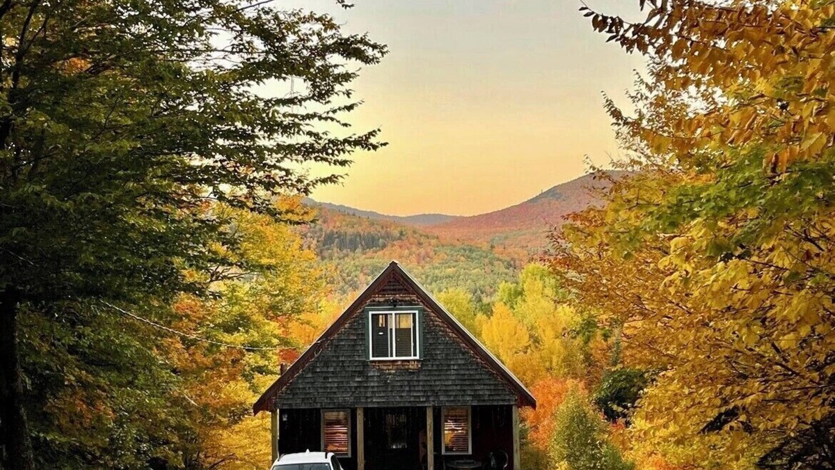 Errol Cabin | Majestic Views & Nature Lovers! Kayaking, ATVing, Snowmobiling, Fishing, Hiking!