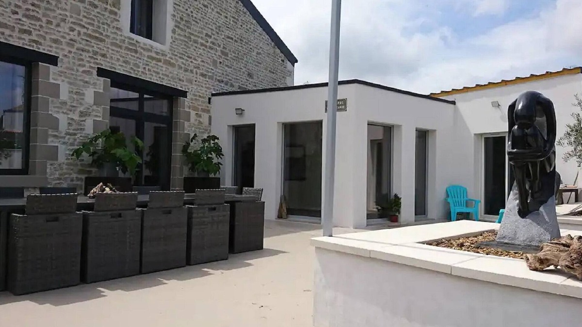 Nuaille d'Aunis House | Majestic villa in Nuaillé-d'Aunis with sauna
