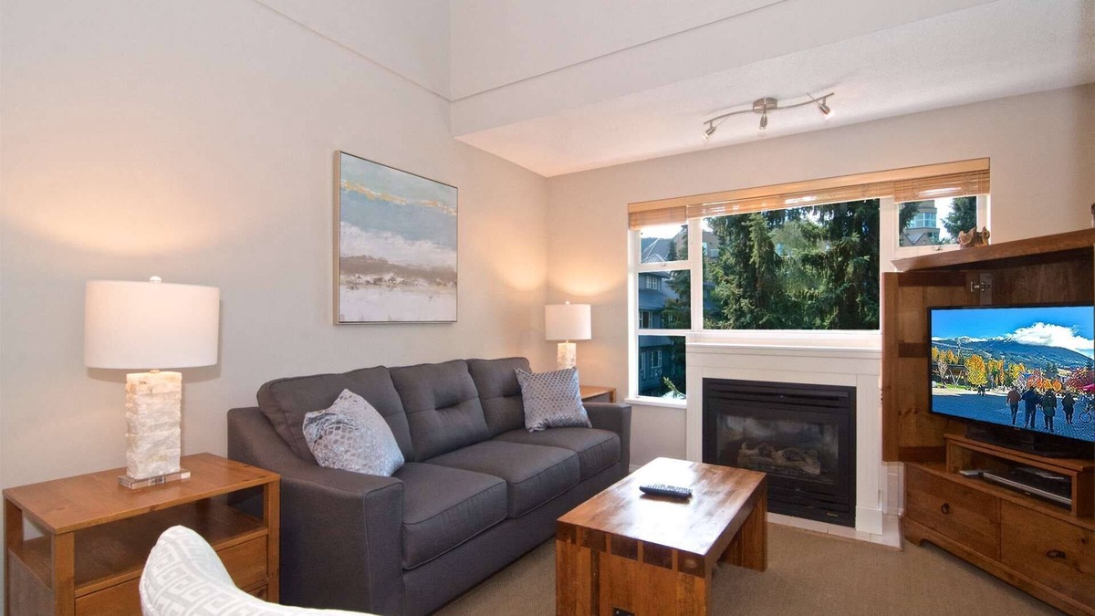 Blackcomb Condo | Major rate reduction due to ongoing common area construction - New Central AC, and renovated unit