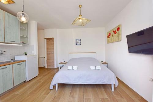 Funtana Apartment | Mak charming close to the sea