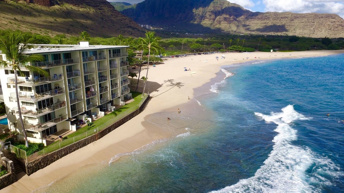 Makaha Condo | Makaha Ocean Lullaby. The famous Makaha surf beach!