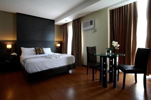 Bangkal Hotel | MAKATI Boutique Hotel near NAIA Airport Terminal 3 Edsa Pasay CBD