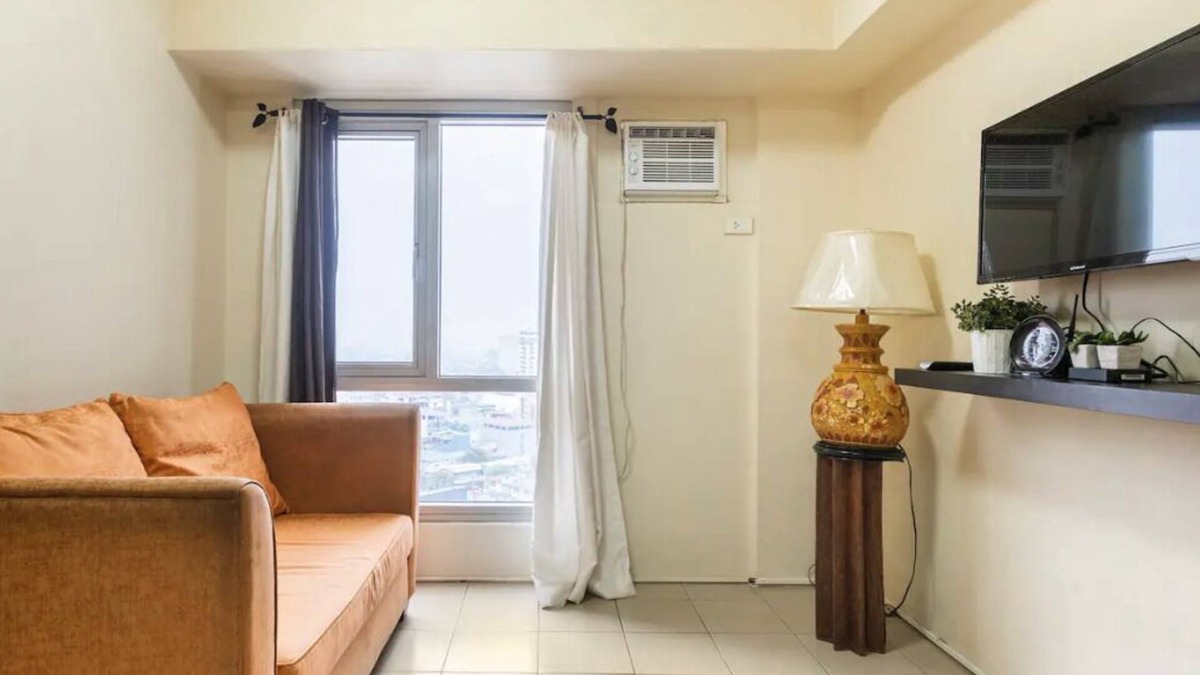 Pio del Pilar Condo | Makati's Best: Affordable Comfort at Your Doorstep!