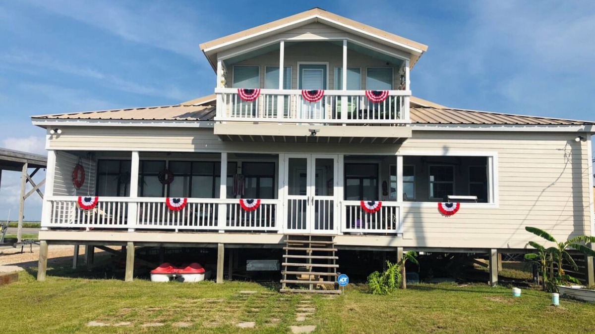 Chauvin House | Make some memories at this unique, family-friendly, waterfront fishing paradise!