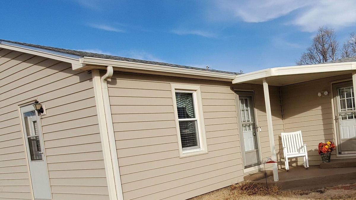 Meade House | Make this house your HOME away from home