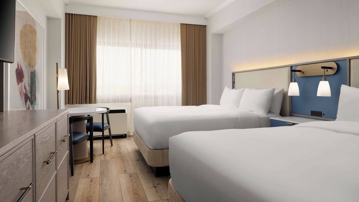 White Plains Hotel | Make Your Trip More Enjoyable! 2 Posh Units, Near Presser Park, Pet-Friendly
