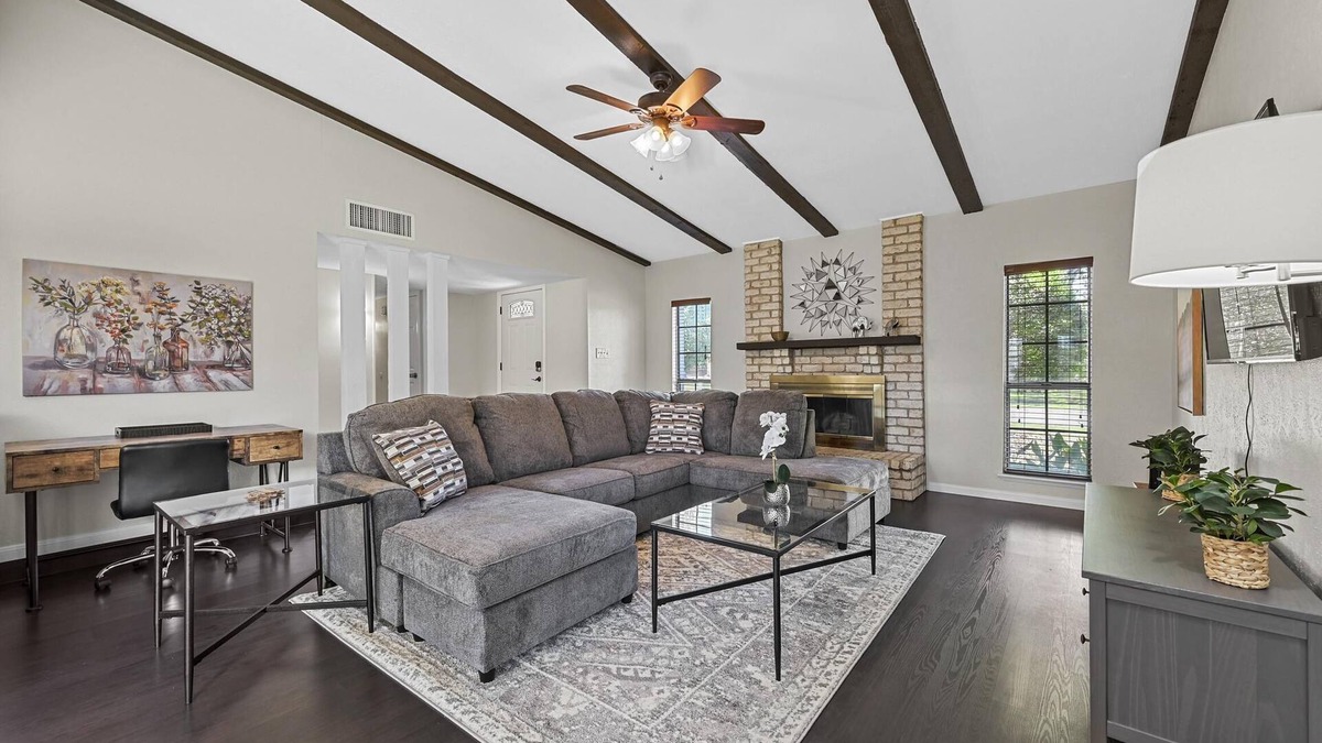 North Central Carrollton House | Make Yourself at Home Carrollton