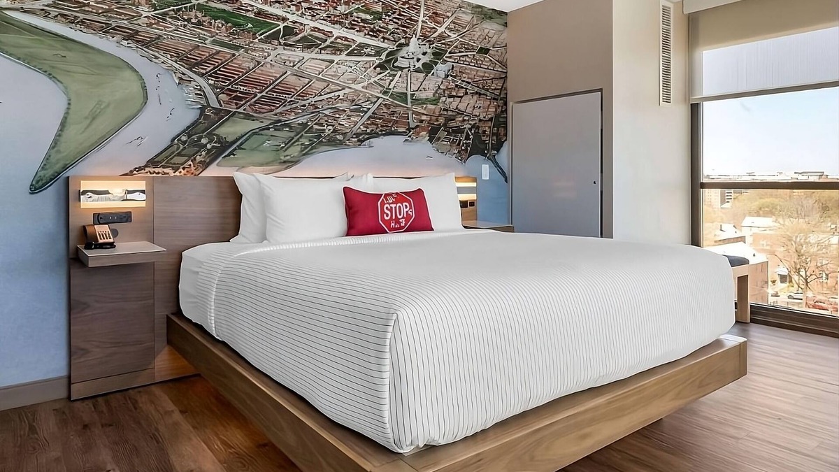 Buzzard Point Hotel | Making The Best Memories Along the Way! On-Site Restaurant, Pet-Friendly