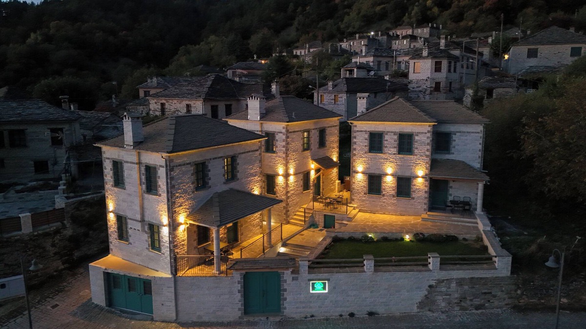 Papigo Villa | MAKRIS Papigo luxury suites