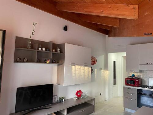Cologno Monzese Apartment | Malù Home [Subway 4 min walk]