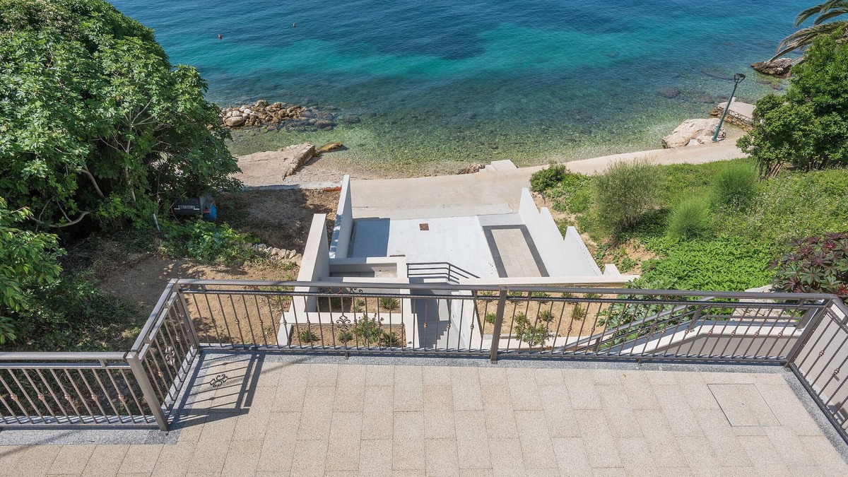 Zivogosce Apartment | Mala Duba Apartment Mladen A2