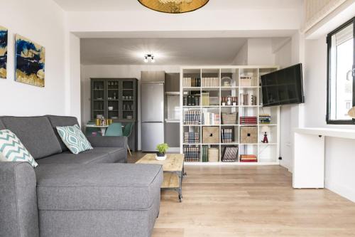 Pedregalejo Apartment | MalagadeVacaciones - Valera