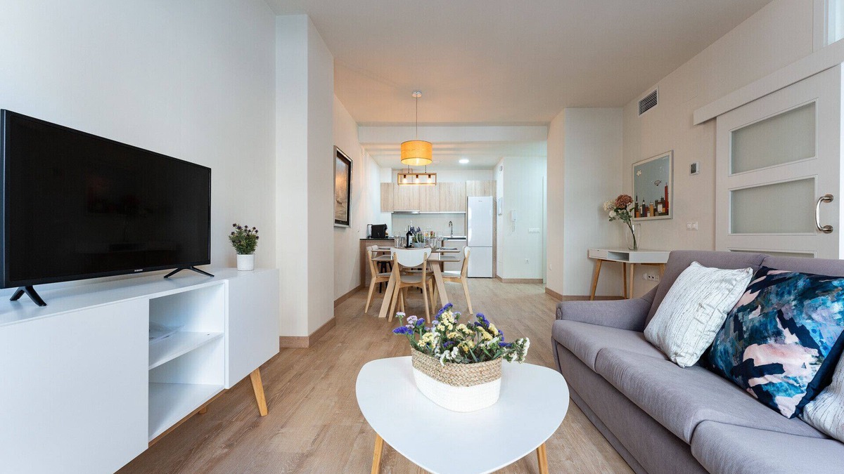 Bailen-Miraflores Apartment | MalagaSuite Comfortable Home 1
