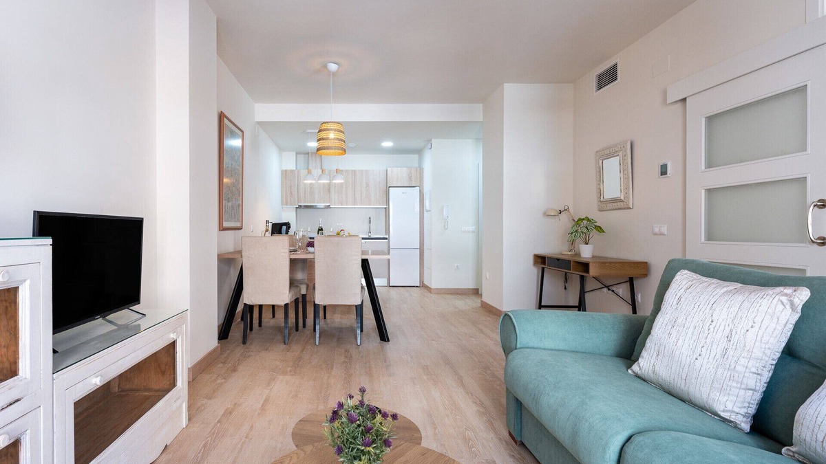Bailen-Miraflores Apartment | MalagaSuite Comfortable Home 2