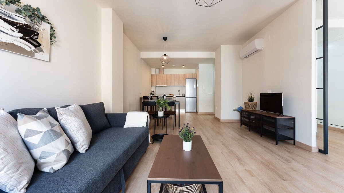 Bailen-Miraflores Apartment | MalagaSuite Comfortable Home 4