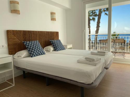 La Malagueta Apartment | Malagueta Beach Front Mediterranean Apartment