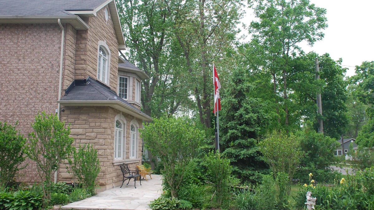 Crystal Beach Bed & Breakfast | Malak Bnb