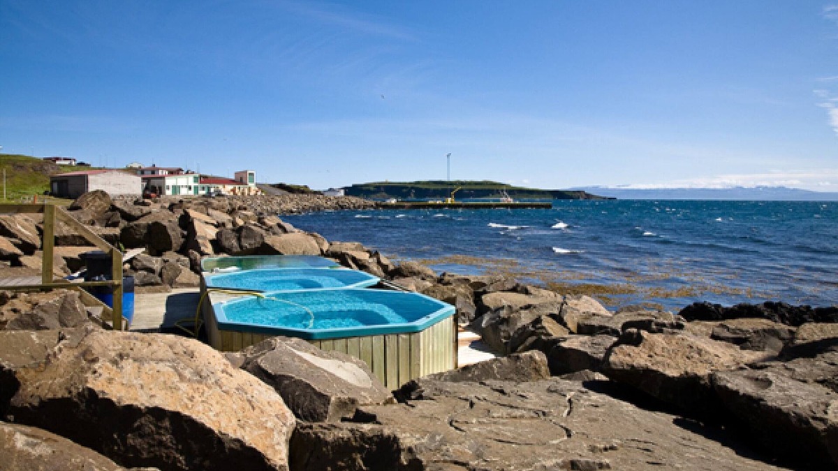 Drangsnes House | Malarhorn Guesthouse