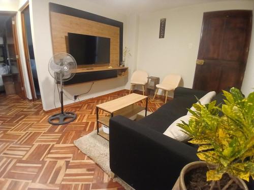 Petit Jean Ocharan Apartment | Malecon Miraflores central petfriendly 2bed 2bath
