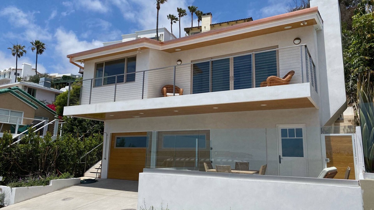 Western Malibu House | Malibu Beach House on the Sand!
