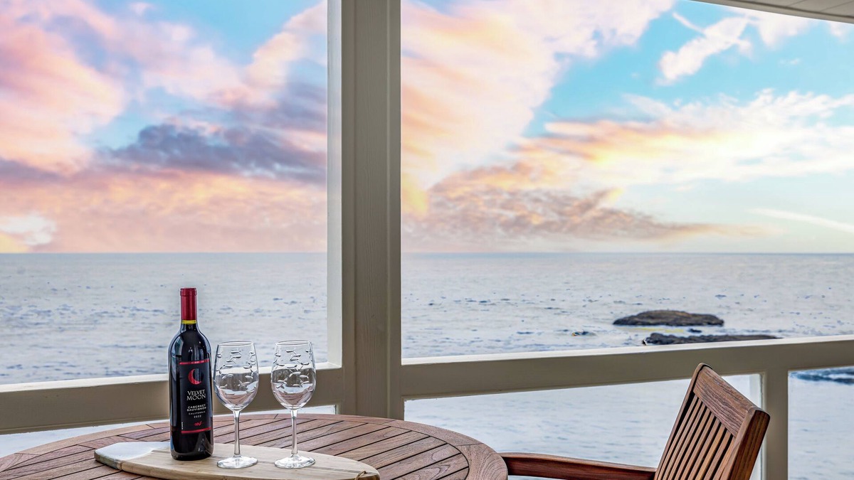 Central Malibu Condo | Malibu Retreat on the Water!