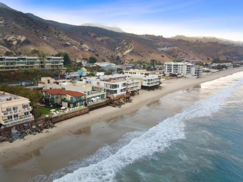 Eastern Malibu Apartment | Malibu Sand Carbon Beach Suites