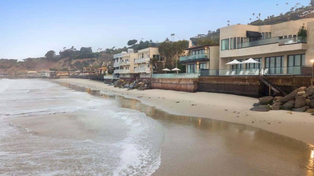 Eastern Malibu Apartment | Malibu Sand Suite #15 - Ocean-side Carbon Beach