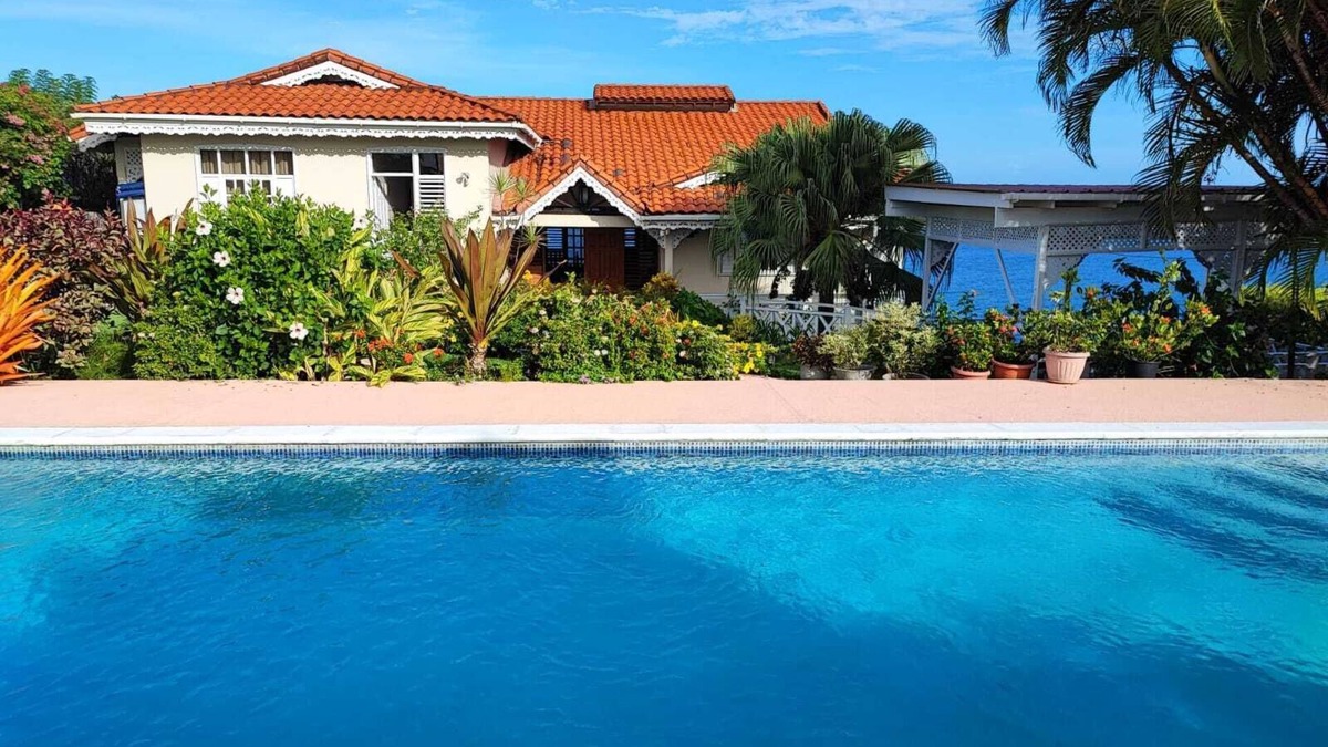 Bacolet House | Malindi Villa is located on a cool quiet hill at Bacolet Point