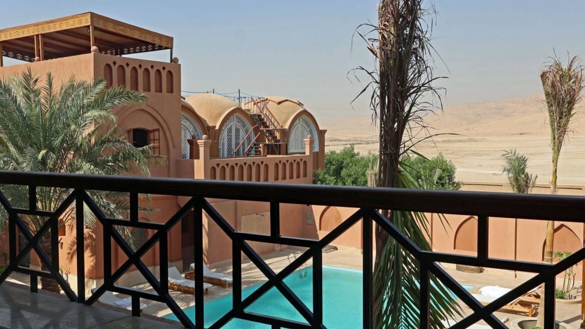 Luxor House | Malkata House Luxe Middle Floor Suite: Desert Views & Pool