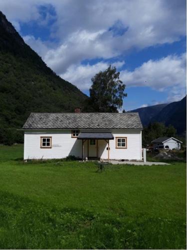 Ovre Eidfjord House | Mallabu