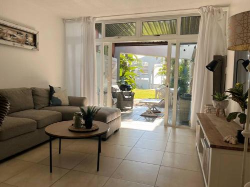 Selection Beach Apartment | Mallorca Beachfront Unit Umdloti