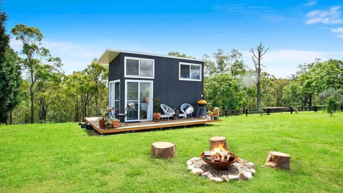 Freemans Reach House | Malniri Park by Tiny Away