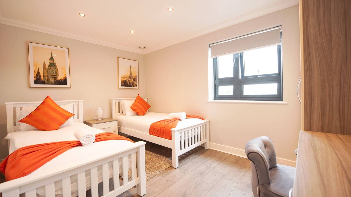 Reading Apartment | Malthouse Court -Superior 2-Bed Penthouse wBalcony