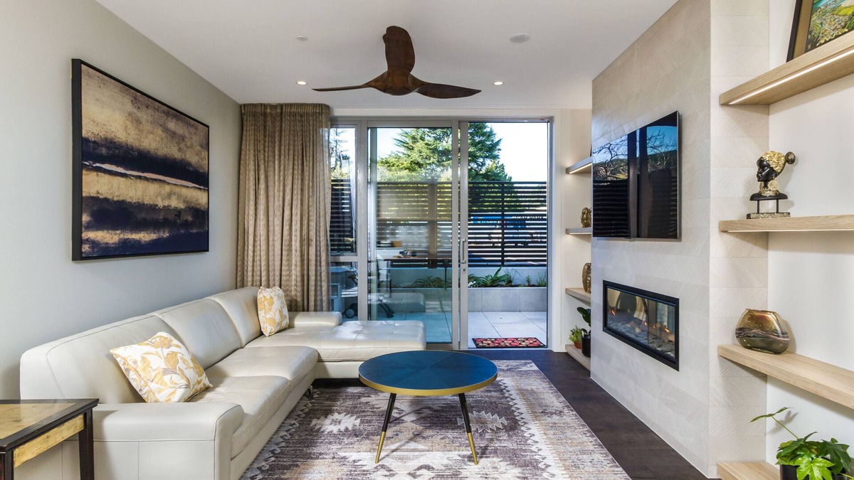 Nelson Apartment | Malthouse Lane City Apartment - Central Nelson Comfort with Stylish Design