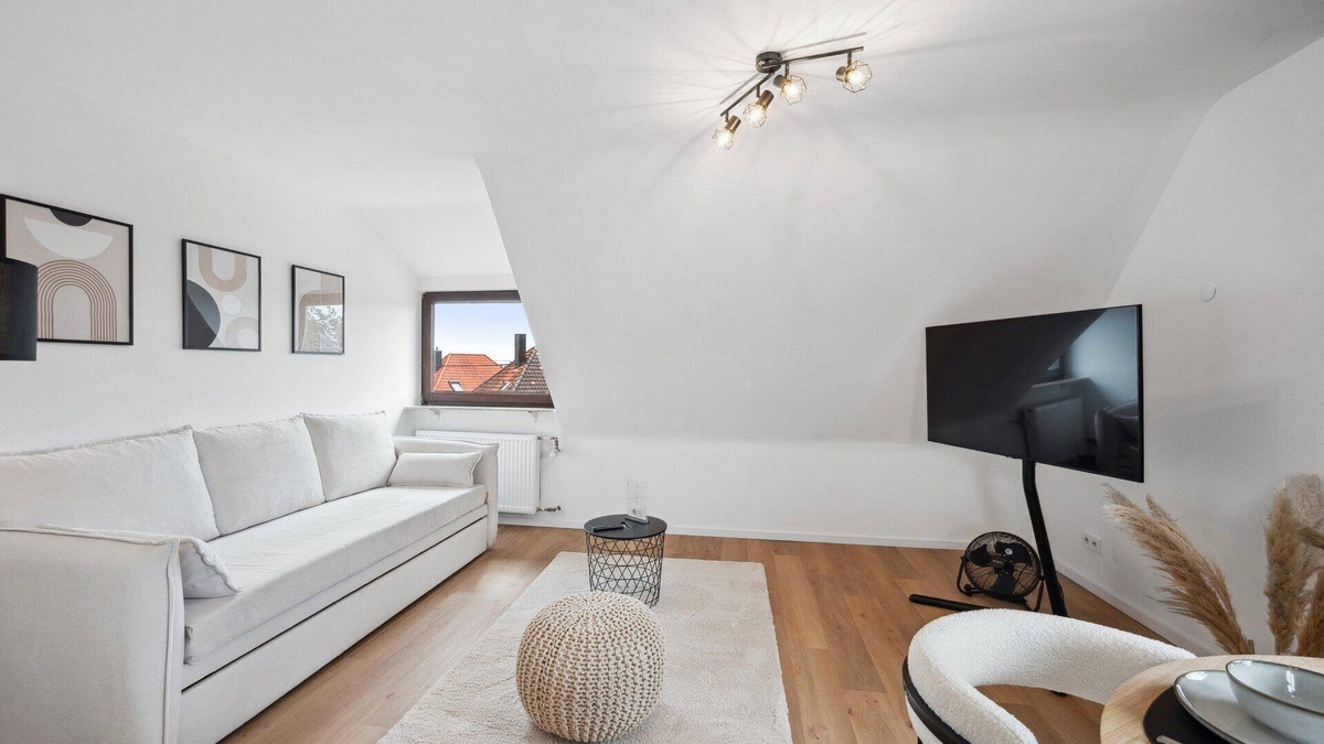 West Apartment | Malu Rooms - Top location, air conditioning, Netflix, 24h check-in