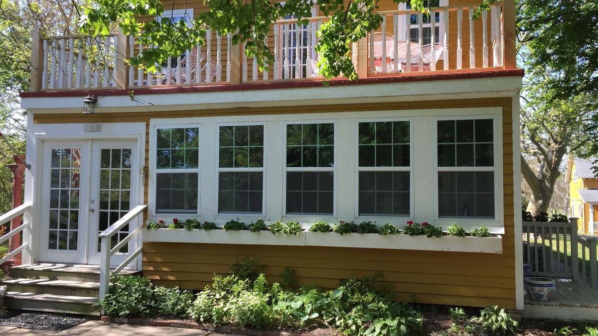 West Cape May Apartment | Malvasia Cottage at Willow Creek Vineyard Unique Pied-A-Terre Getaway