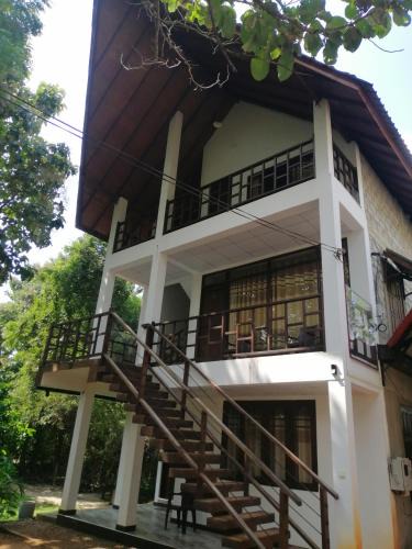 Anuradhapura House | Malwathu Oya Forest Garden