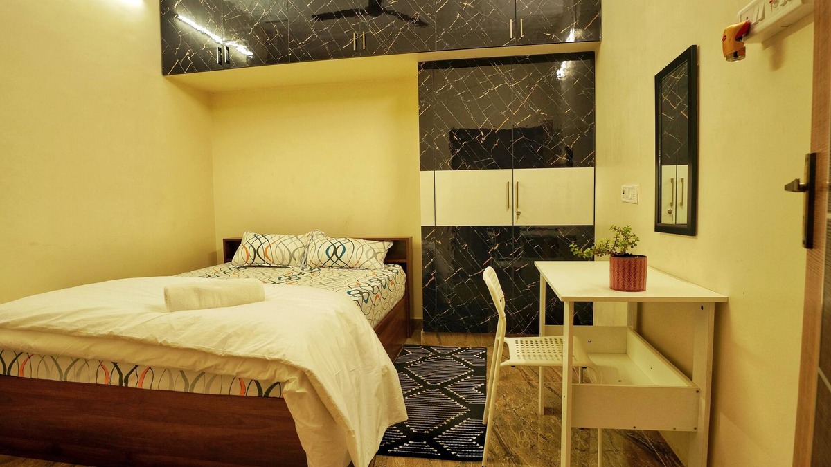 Madipakkam Apartment | Mama Rose Homestay in Palikarnai