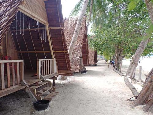 Pulau Fam House | Mamere Homestay Raja Ampat