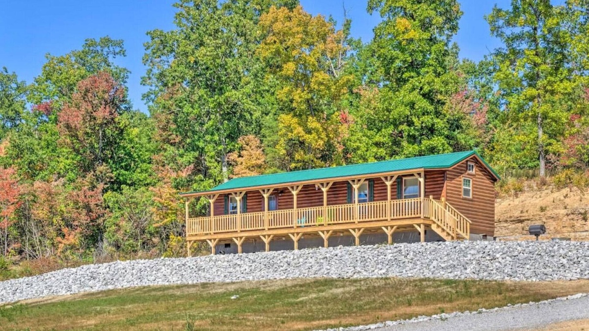 Cub Run Cabin | Mammoth Cave Cabin Rentals 11 - 12.8 miles from Mammoth Cave National Park