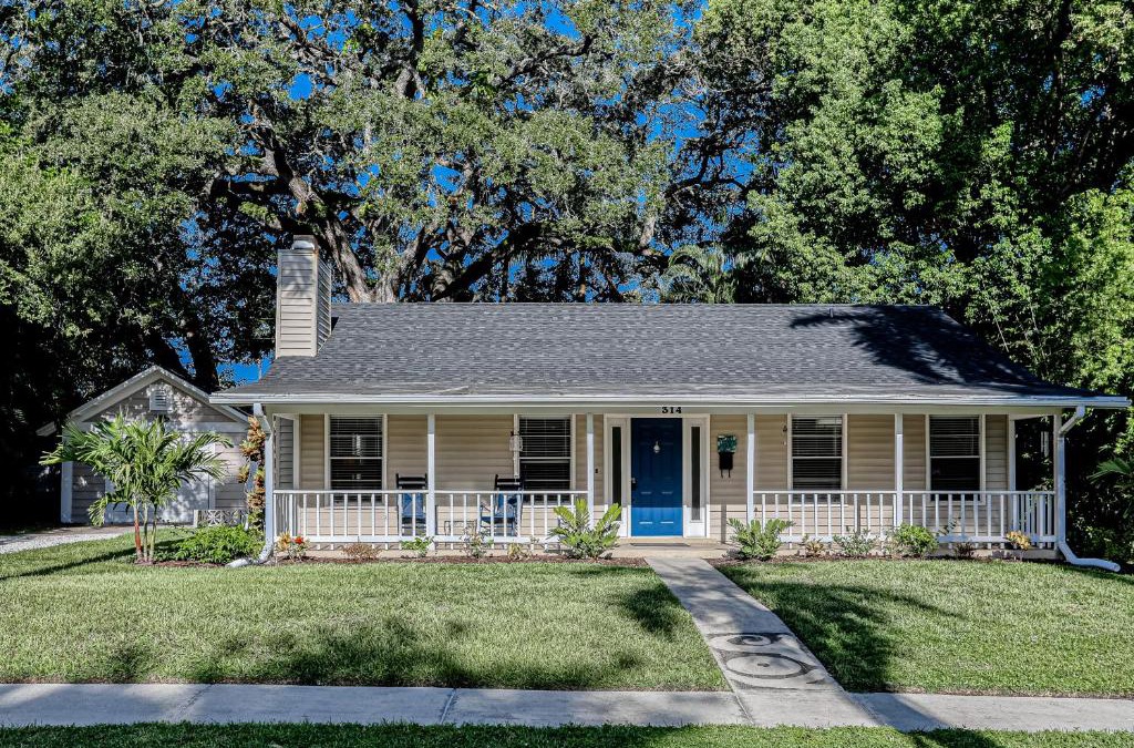 River District House | Manatee River House