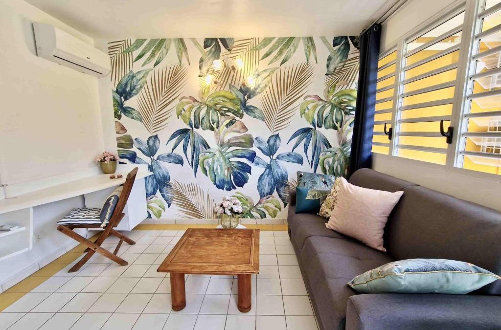 Grand-Bourg Resort | Manbana 333