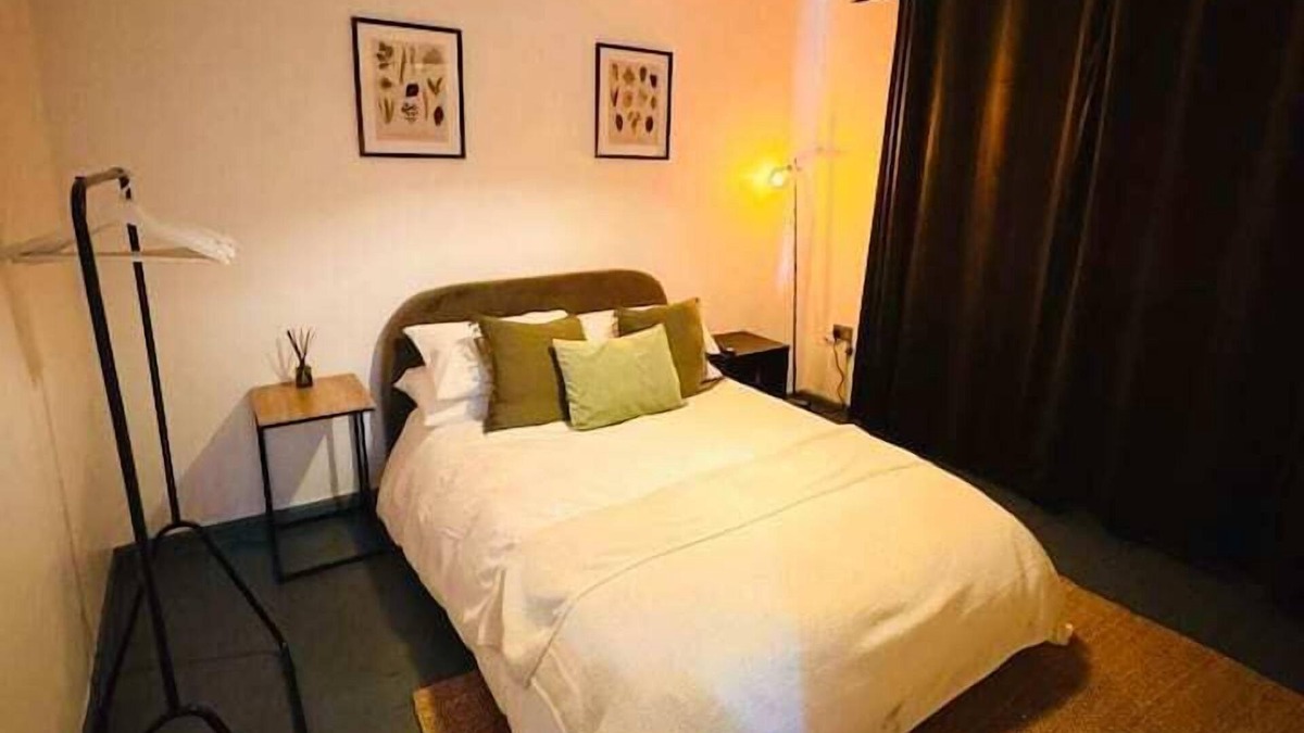 Salford House | Manchester City Centre - Hot Tub