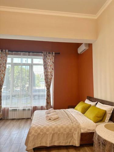 Almaty Apartment | Mandarin Love