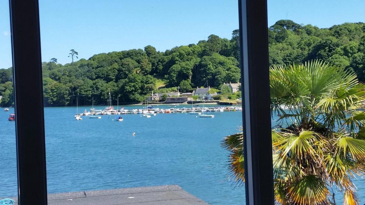 Helston Bed & Breakfast | Mandeley Guest House