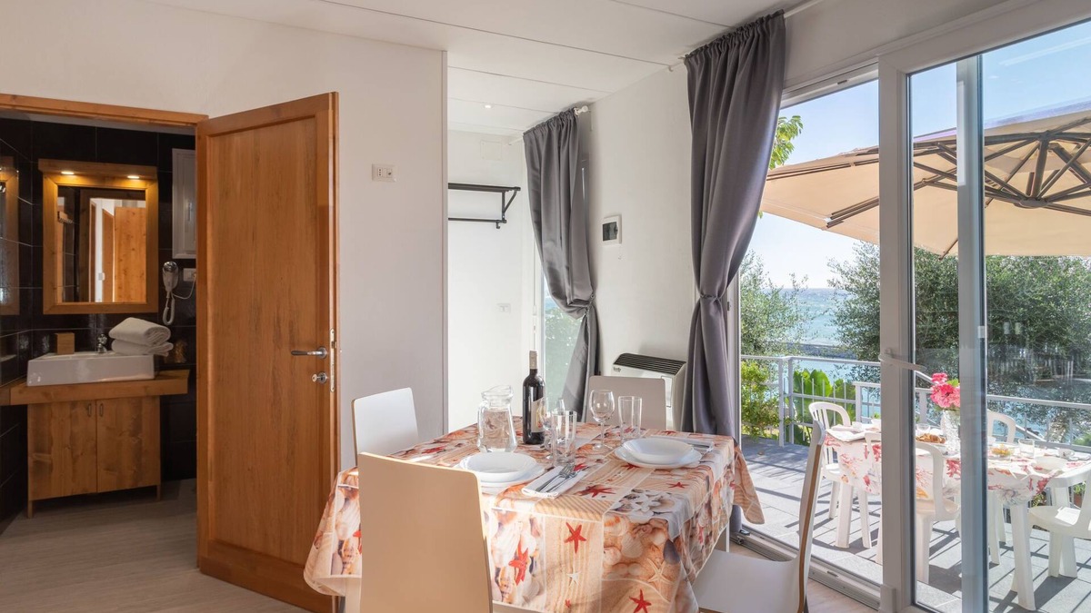 San Lorenzo al Mare House | Mandorlo (SLR401) by Interhome