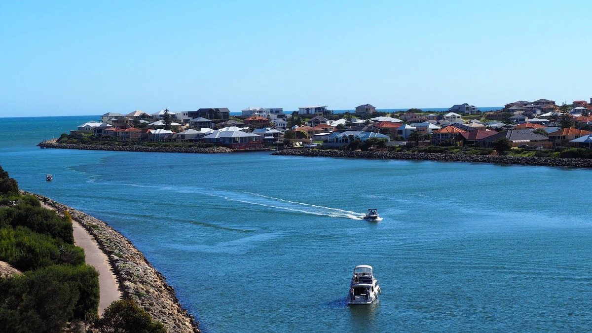 Wannanup House | Mandurah Island Retreat