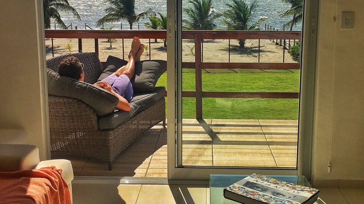 Pilar Apartment | Manga Verde Beach 10: Sky and Beach ViewH