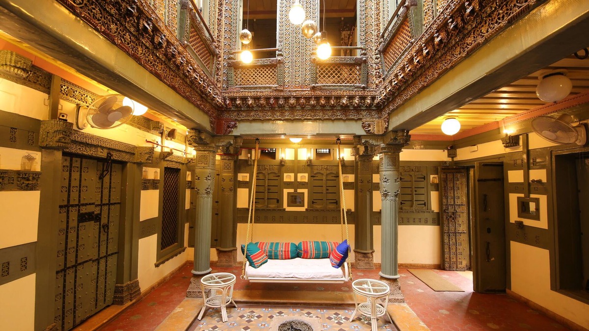 Ahmedabad City Centre Bed & Breakfast | Mangaldas Ni Haveli I by The House of MG